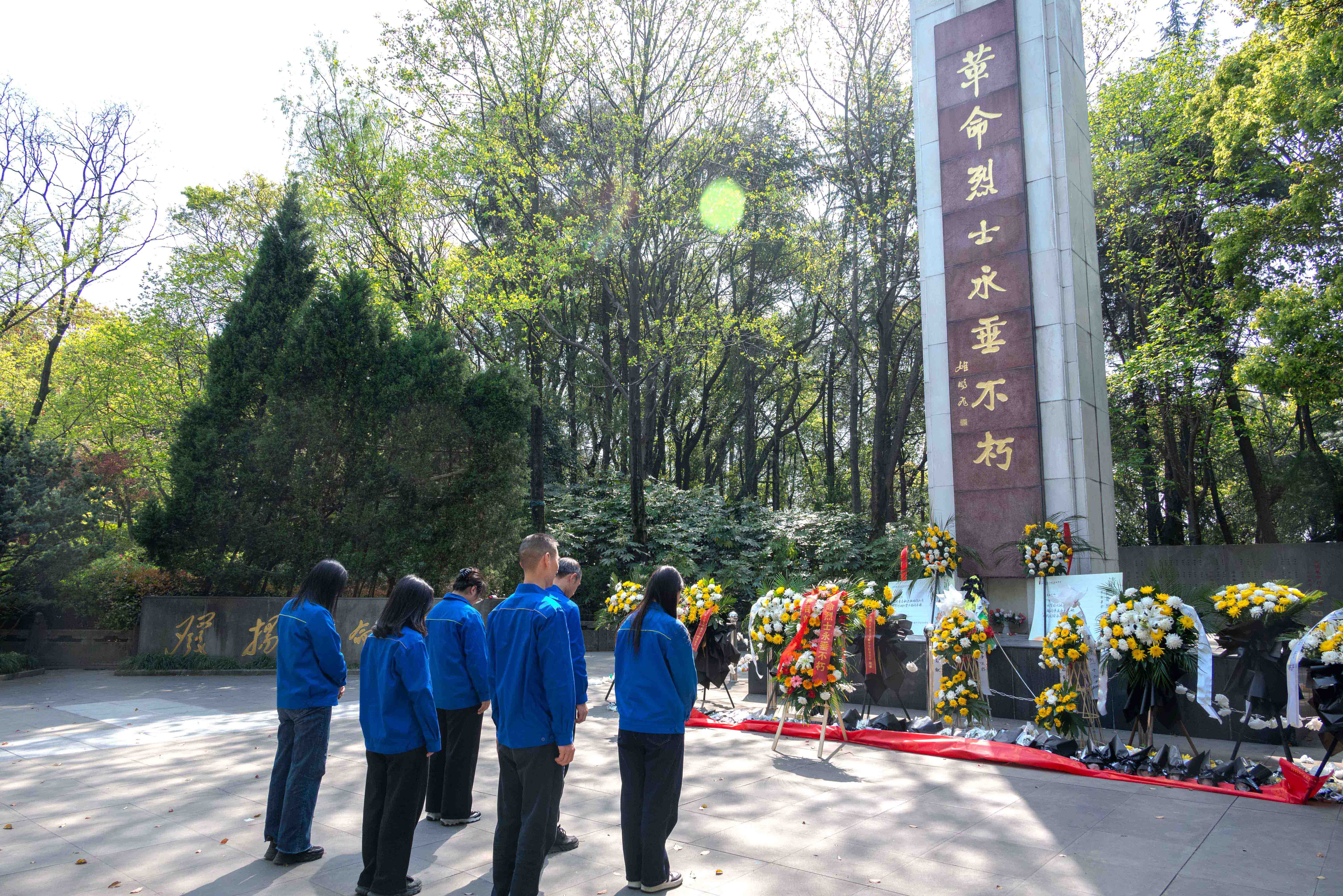 革命烈士紀(jì)念碑-1.jpg